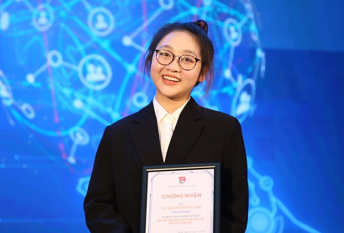Mai Linh tham gia Tổ thư ký Diễn đàn Tri thức trẻ Việt Nam toàn cầu IV năm 2021Ảnh: NVCC