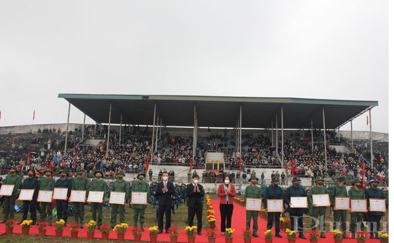 mùa tuyển quân năm 2022, địa phương có 145 thanh niên tham gia nghĩa vụ quân sự và 38 công dân thực hiện nghĩa vụ Công an nhân dân. Trong số này, có 59 tân binh viết đơn tình nguyện lên đường nhập ngũ