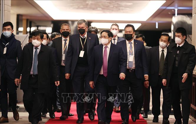 Thủ tướng Phạm Minh Chính đến dự Phiên cấp cao Diễn đàn doanh nghiệp Việt Nam thường niên (VBF).