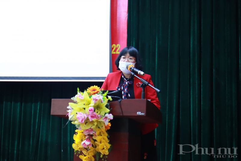 Báo cáo viên tập huấn về lồng ghép giới trong chính sách pháp luật Báo cáo viên tập huấn về lồng ghép giới trong chính sách pháp luật