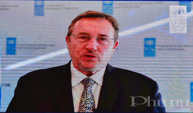 Ph&oacute; Tổng Thư k&yacute; Li&ecirc;n hợp quốc, Tổng Gi&aacute;m đốc UNDP Achim Steiner