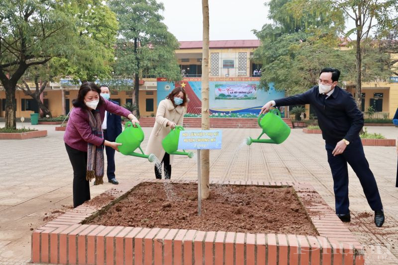 Hội LHPN huyện Chương Mỹ: Phát động “Tết trồng cây – Phụ nữ vun trồng tương lai” - ảnh 4