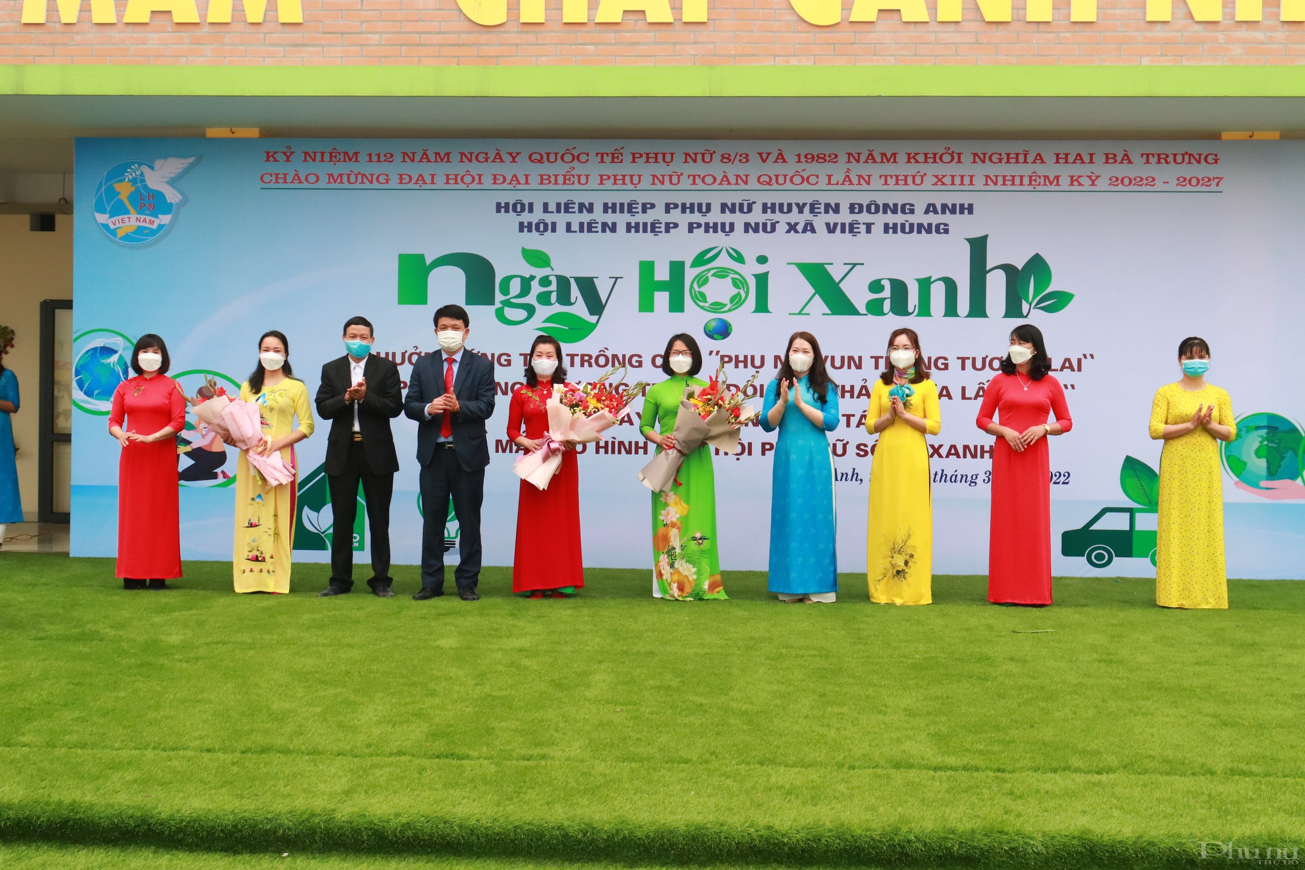 Mô hình điểm CLB “Phụ nữ sống xanh” xã Việt Hùng ra mắt Mô hình điểm CLB “Phụ nữ sống xanh” xã Việt Hùng ra mắt