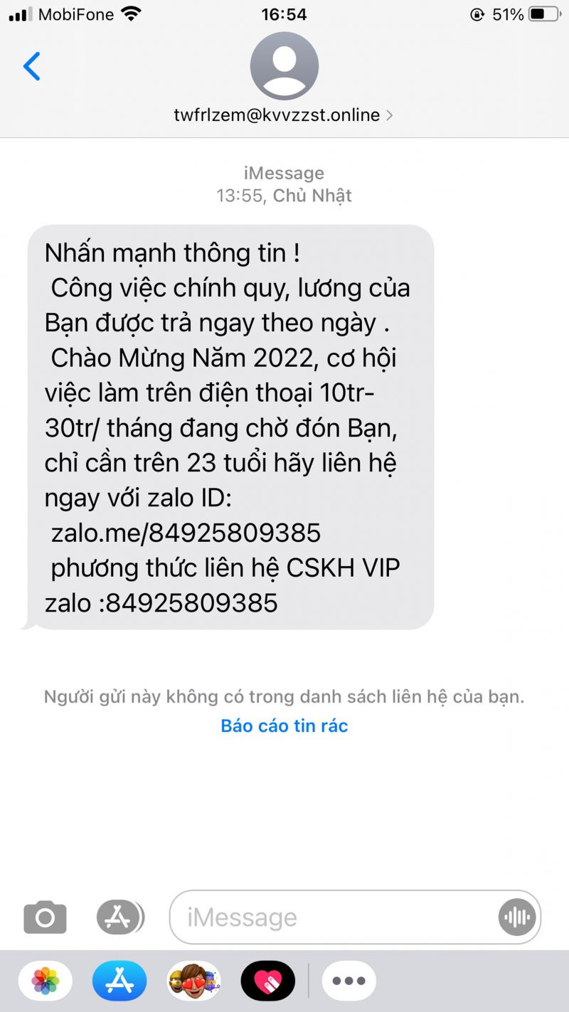 Tin nhắn tuyển dụng có dấu hiệu lừa đảo được gửi đến các điện thoại có hệ điều hành iOS