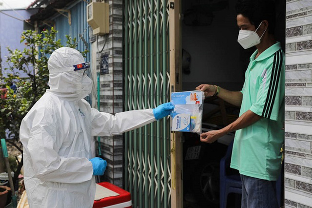 Y tế cơ sở đang quá tải