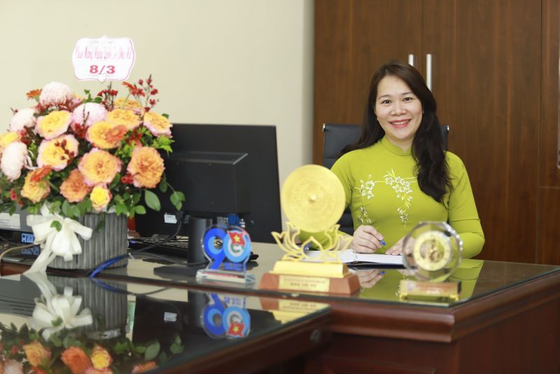 Cán bộ, hội viên phụ nữ Đông Anh lung linh trong dáng áo dài - ảnh 1