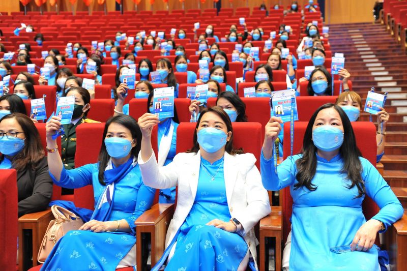 Một số hình ảnh trong buổi sáng làm việc đầu tiên của Đại hội Đại biểu Phụ nữ toàn quốc lần thứ XIII - ảnh 9