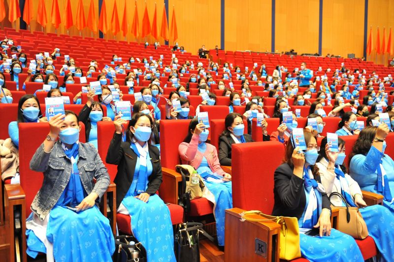 Một số hình ảnh trong buổi sáng làm việc đầu tiên của Đại hội Đại biểu Phụ nữ toàn quốc lần thứ XIII - ảnh 10