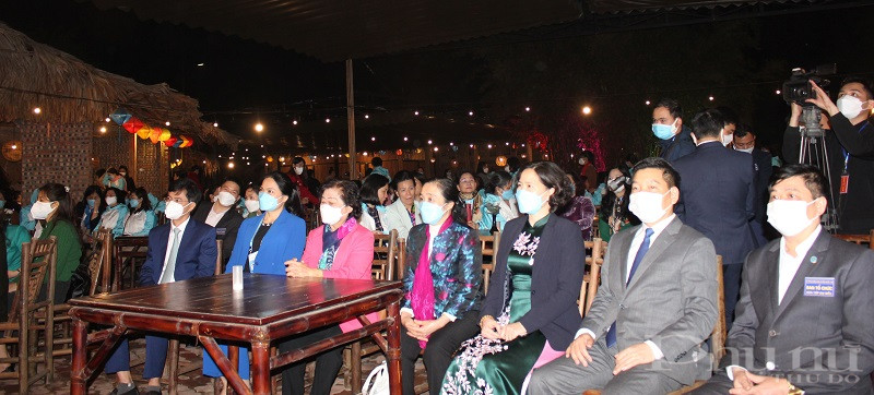 C&aacute;c đại biểu tham dự chương tr&igrave;nh