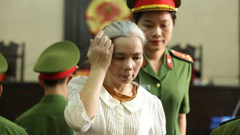 Bùi Thị Kim Thu tại phiên toà xét xử trước đó Bùi Thị Kim Thu tại phiên toà xét xử trước đó