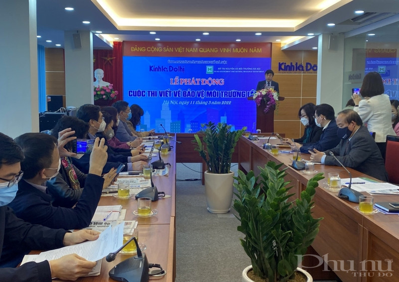 Ông Nguyễn Minh Đức - Tổng biên tập Báo Kinh tế và Đô thị, Trưởng Ban tổ chức Cuộc thi phát biểu tại Lễ phát động.