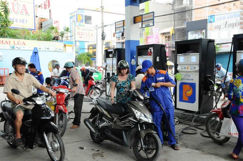 Việc điều hành giá xăng dầu thông qua sử dụng công cụ Quỹ Bình ổn giá nhằm góp phần bảo đảm thực hiện mục tiêu kiểm soát lạm phát và bình ổn thị trường Việc điều hành giá xăng dầu thông qua sử dụng công cụ Quỹ Bình ổn giá nhằm góp phần bảo đảm thực hiện mục tiêu kiểm soát lạm phát và bình ổn thị trường