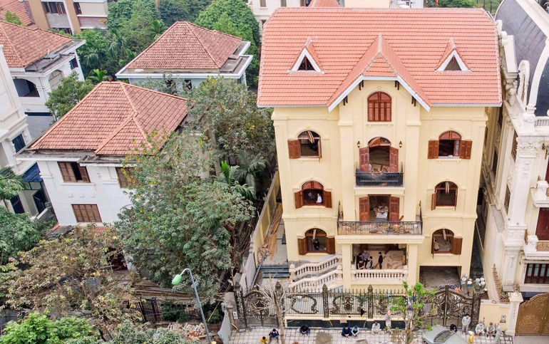 Công trình vi phạm trật tự xây dựng tại số 09, khu biệt thự 5,2ha phường Yên HòaẢnh: PV Công trình vi phạm trật tự xây dựng tại số 09, khu biệt thự 5,2ha phường Yên HòaẢnh: PV