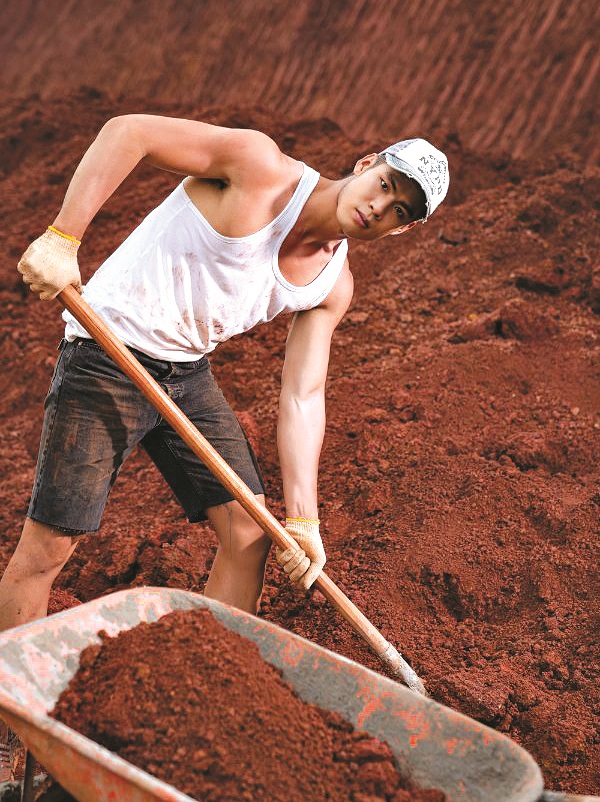 Ấn tượng với “Nam vương chân đất” đại diện Việt Nam tham dự Mister Global 2022 - ảnh 2