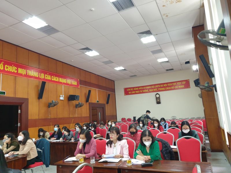 Các đại biểu tham gia hội thảo