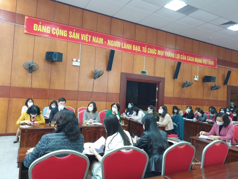 các đại biểu tham gia hội thảo