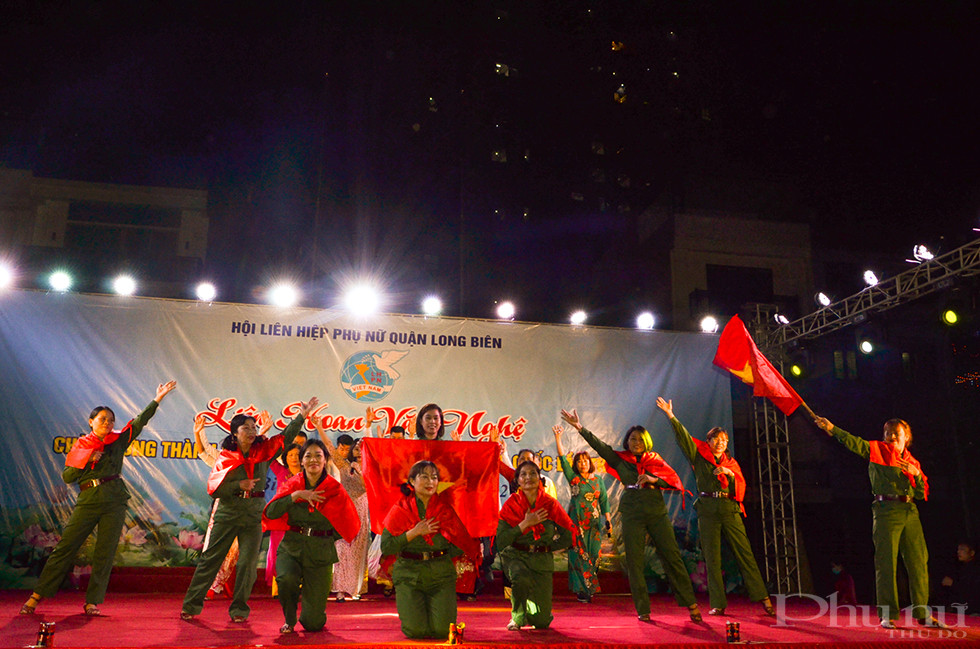 Hội LHPN quận Long Biên: Liên hoan văn nghệ mừng thành công Đại hội Phụ nữ toàn quốc lần thứ XIII - ảnh 5