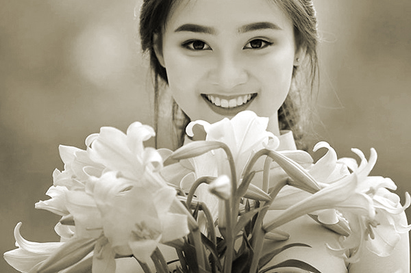 Mùa hoa loa kèn - ảnh 1