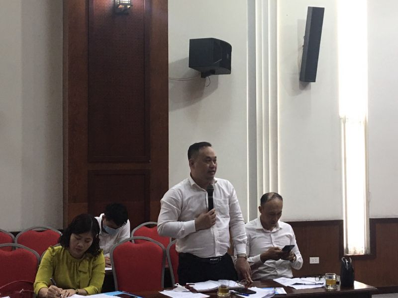 Đồng chí Nguyễn Minh Dương - Phó Giám đốc Ngân hàng  Nông nghiệp và  Phát triển nông thôn chi nhánh Hà Nội 2 trao đổi thông tin về một số vấn đề các cấp Hội quan tâm Đồng chí Nguyễn Minh Dương - Phó Giám đốc Ngân hàng  Nông nghiệp và  Phát triển nông thôn chi nhánh Hà Nội 2 trao đổi thông tin về một số vấn đề các cấp Hội quan tâm