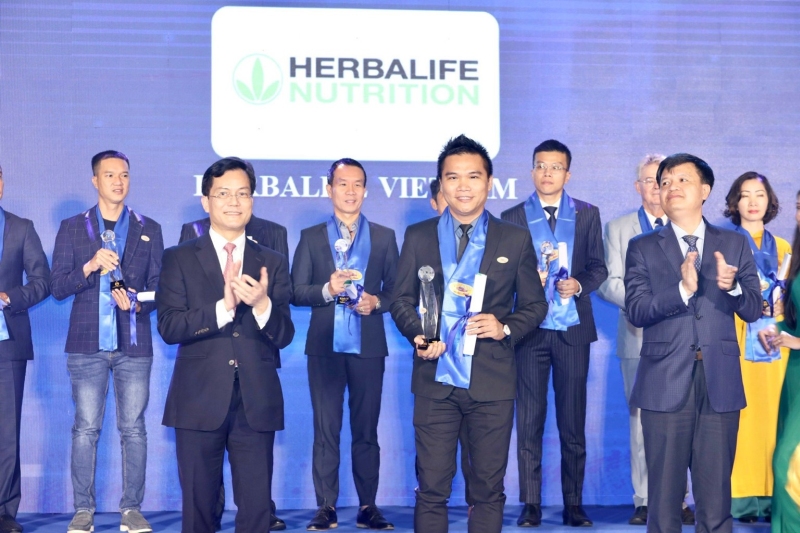 Herbalife Nutrition được vinh danh l&agrave; &ldquo;Thương hiệu thực phẩm bổ sung dinh dưỡng h&agrave;ng đầu&rdquo;.