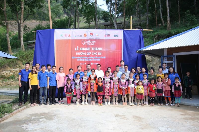 Lễ kh&aacute;nh th&agrave;nh, b&agrave;n giao c&ocirc;ng tr&igrave;nh &ldquo;Trường đẹp cho em&rdquo; tại điểm trường B&oacute; Kiếng thuộc trường Tiểu học T&agrave; V&agrave;i