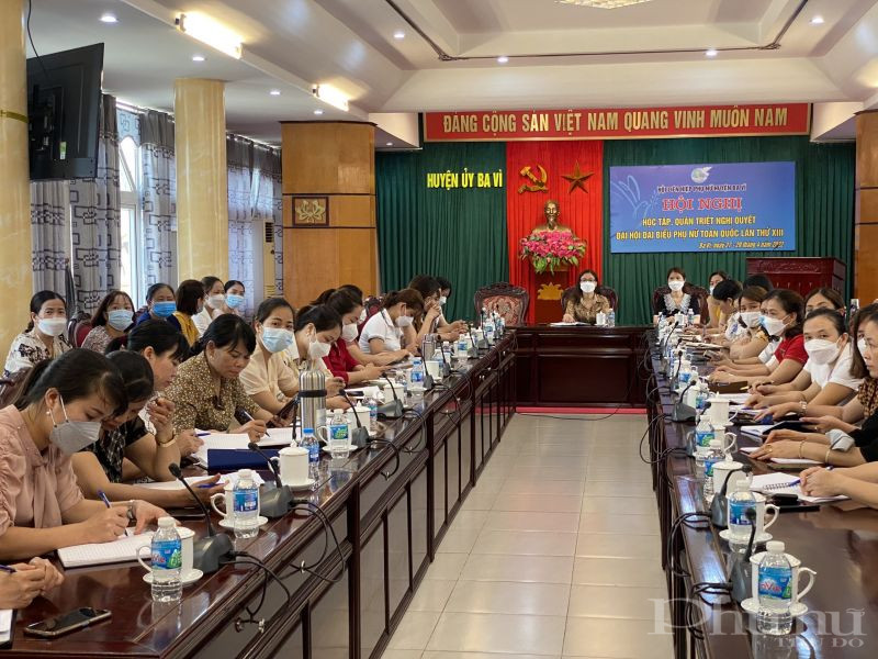 Các đại biểu tham dự tại điểm cầu huyện Ba Vì