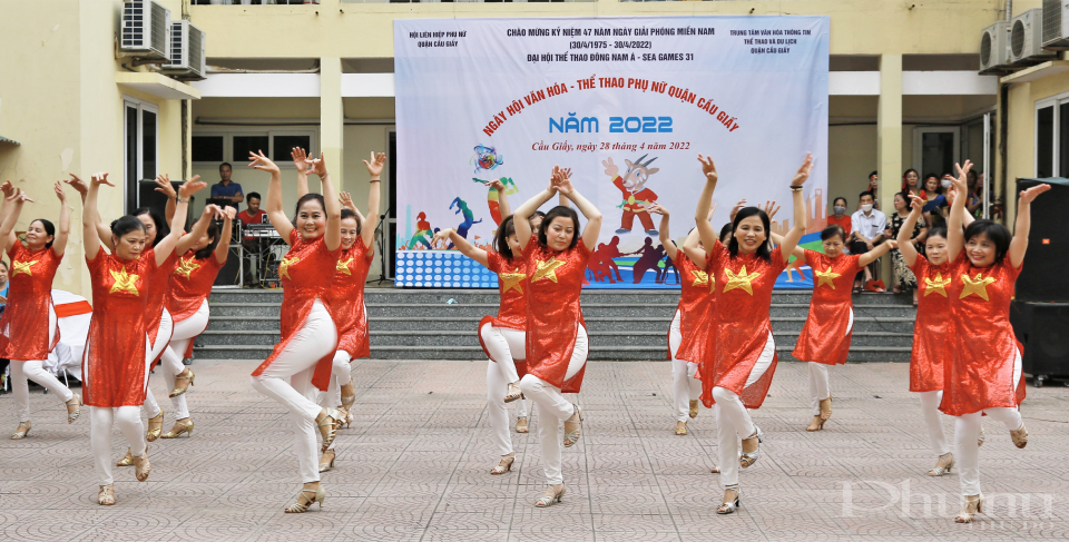 Cuối cùng là màn trình diễn ấn tượng của Mai Dịch.