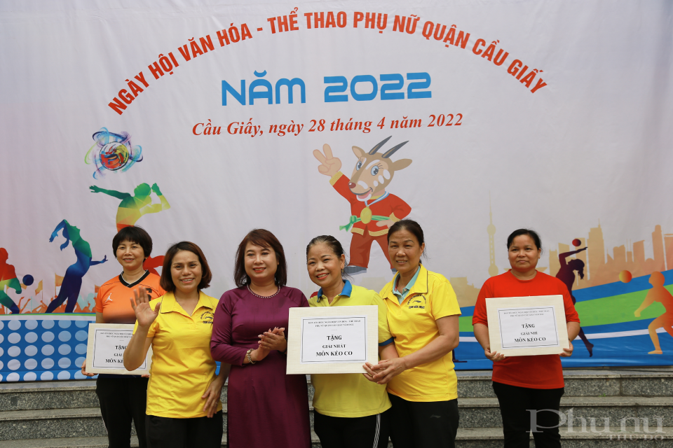 Giải Nhất môn kéo co