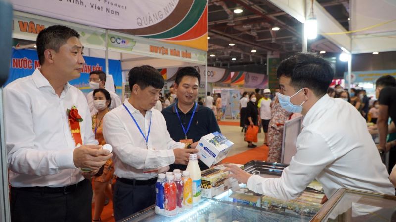Hội chợ OCOP tỉnh Quảng Ninh: Đưa đặc sản Việt lên sàn thương mại điện tử - ảnh 4