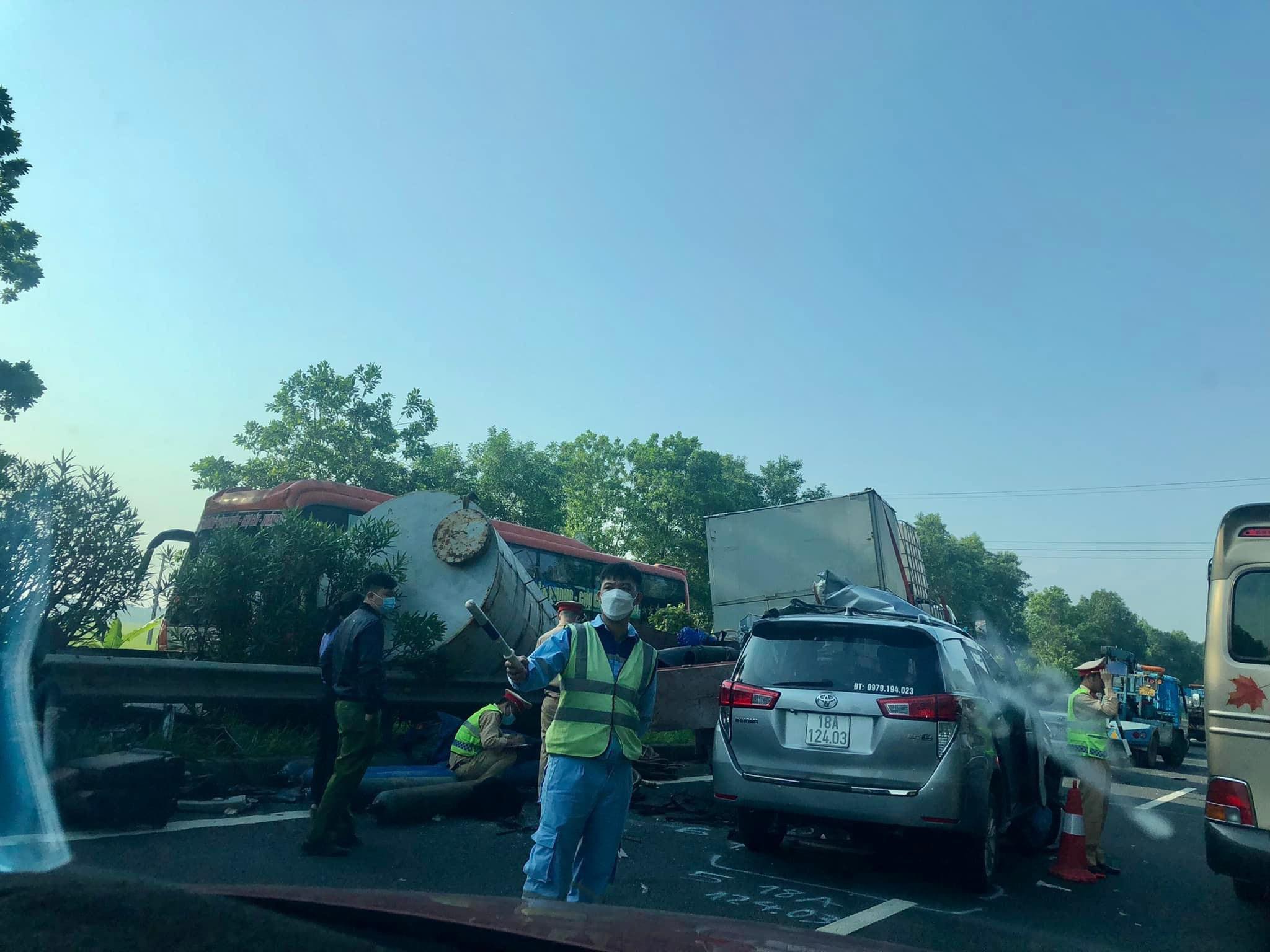 Hiện trường vụ tai nạn Hiện trường vụ tai nạn