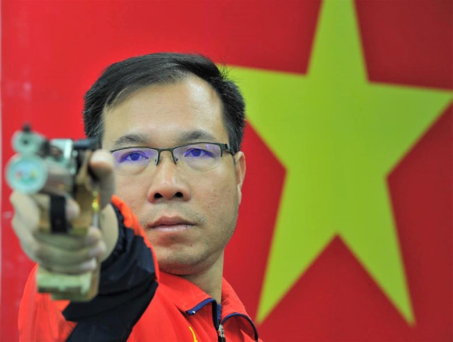 Nhà vô địch Olympic Hoàng Xuân Vinh sẽ trao ngọn đuốc cho Quách Thị Lan như lời gửi gắm của thế hệ đi trước với thế hệ đàn em đi sau. Nhà vô địch Olympic Hoàng Xuân Vinh sẽ trao ngọn đuốc cho Quách Thị Lan như lời gửi gắm của thế hệ đi trước với thế hệ đàn em đi sau.