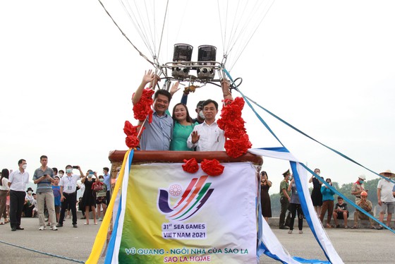 Các đại biểu tham dự chương trình