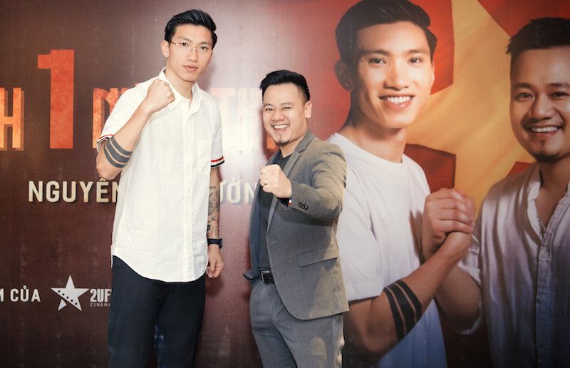 Nhạc sĩ Nguyễn Đức Cường và cầu thủ Đoàn Văn Hậu