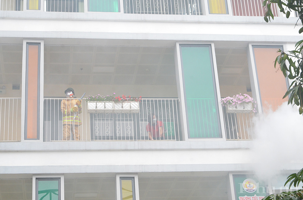 Ba Đình (Hà Nội): Thực hiện mô hình thí điểm “Trường học an toàn phòng cháy, chữa cháy” tại các trường học công lập trên địa bàn - ảnh 4