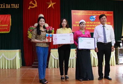 Hội LHPN Hà Nội: Đồng hành cùng phụ nữ, trẻ em miền núi - ảnh 3