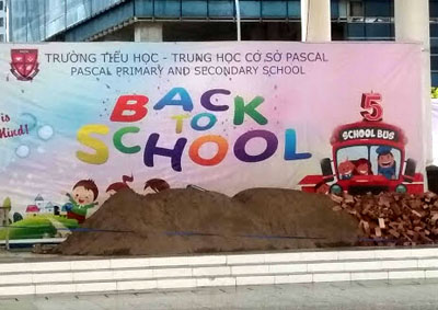 Khúc mắc của người lớn, sao bắt học sinh phải chịu?  - ảnh 1