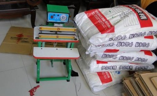 Phạt tù từ 2 năm trở lên đối với hành vi sản xuất và buôn bán bột ngọt giả - ảnh 1