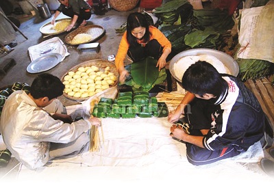Bánh giầy Quán Gánh: Món ăn tinh tế của người Tràng An - ảnh 1