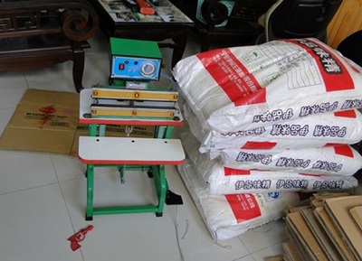 Phạt tù từ 2 năm trở lên đối với hành vi sản xuất và buôn bán bột ngọt giả - ảnh 1