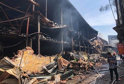 Hiểm họa từ nhà xưởng trong khu dân cư - ảnh 1