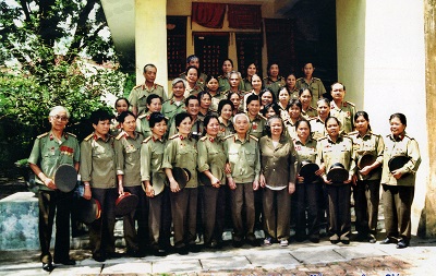 Chuyện tình của những "nữ xế" trên tuyến đường Trường Sơn - ảnh 1