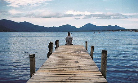 Vượt qua khủng hoảng tuổi thành niên - ảnh 1