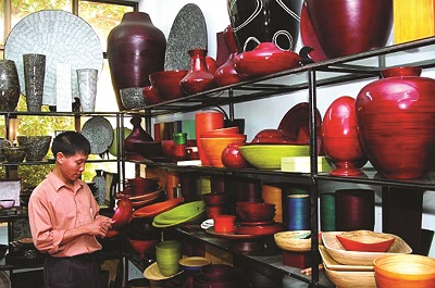 Tinh tế nghề sơn mài hạ thái - ảnh 1