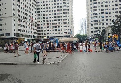 Vụ nước sinh hoạt của người dân có mùi lạ bất thường: Nguyên nhân do dầu thải đổ trộm - ảnh 1