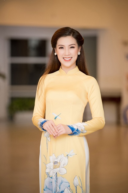 Phụ nữ hiện đại dưới lăng kính của “sao” - ảnh 1