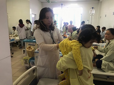 Giá thuốc Tamiflu điều trị cúm A tăng chóng mặt - ảnh 1