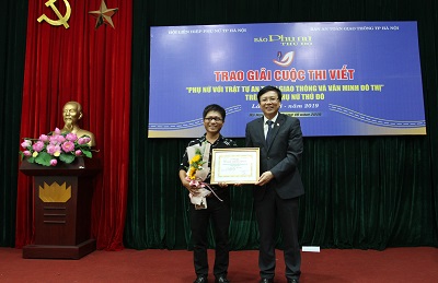 Tôn vinh đóng góp tâm huyết xây dựng Thủ đô văn minh - ảnh 5