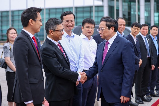 Thủ tướng Phạm Minh Chính lên đường dự Hội nghị Cấp cao ASEAN 42 - Ảnh 3.
