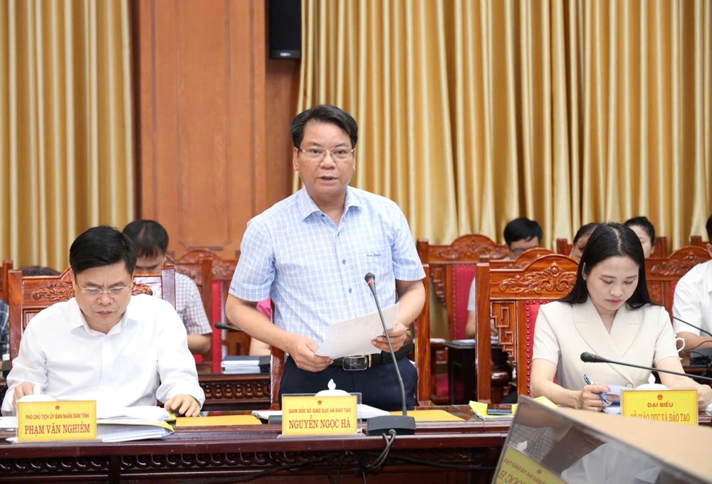 Bộ trưởng Bộ Giáo dục và Đào tạo: Nhấn mạnh từ khóa “nghiêm” trong kỳ thi tốt nghiệp THPT năm 2025 - ảnh 5