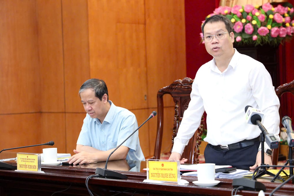 Bộ trưởng Bộ Giáo dục và Đào tạo: Nhấn mạnh từ khóa “nghiêm” trong kỳ thi tốt nghiệp THPT năm 2025 - ảnh 8